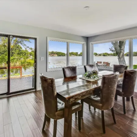Luxury Lakefront 5 Bed 4.5 Bath Estate With Private Beach And Panoramic Lake Views